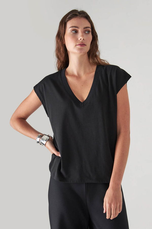 Patrick Assaraf Iconic V-Neck Dolman Tee