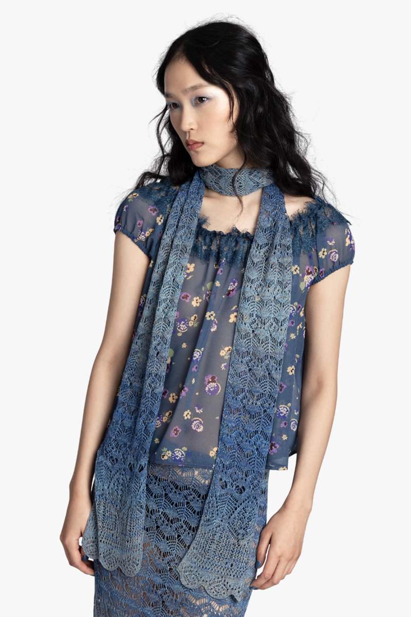 Anna Sui Ombre Space Dye Crochet Scarf