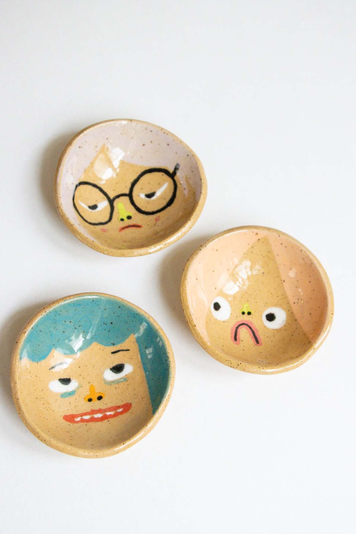 Objects and Feelings Face Trinket Dish - Image 2 of 10