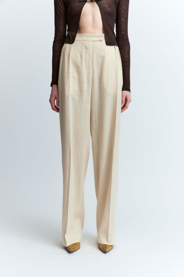 16Arlington Alix Trousers - Beige