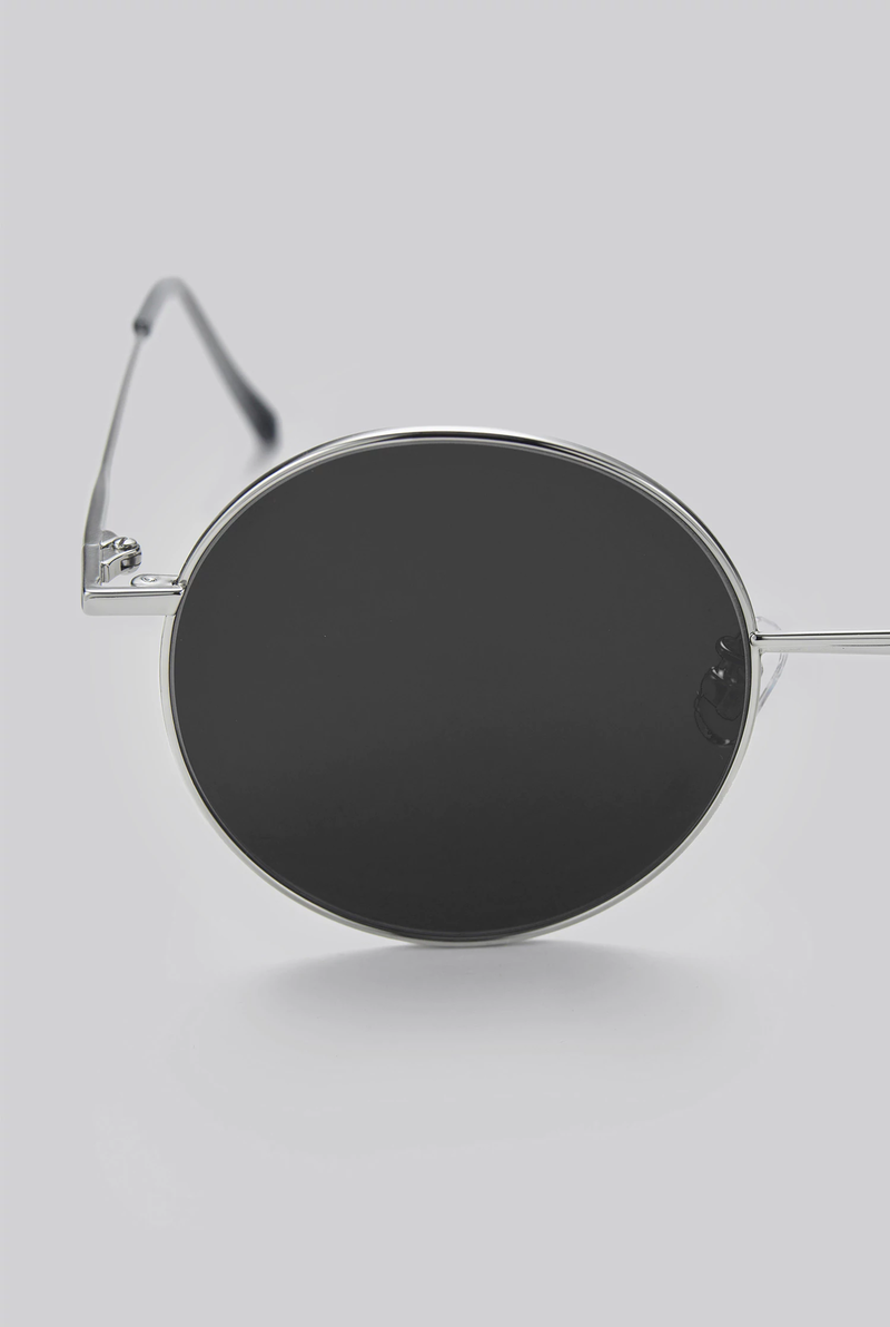 GENTLE MONSTER ジェントルモンスター Midnight sun02 Gentle Monster Midnight Sun 02 Sunglasses - Silver/Green | Garmentory