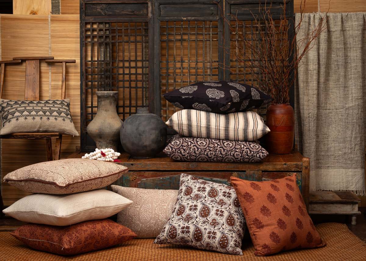 Alamwar Anjali Decorative Pillow Cover - Image 5 of 5