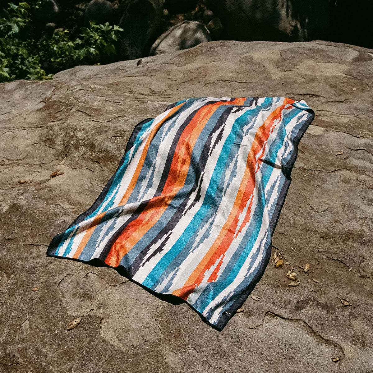 Slowtide Duvall Performance Quick-Dry Towel - Image 2 of 4