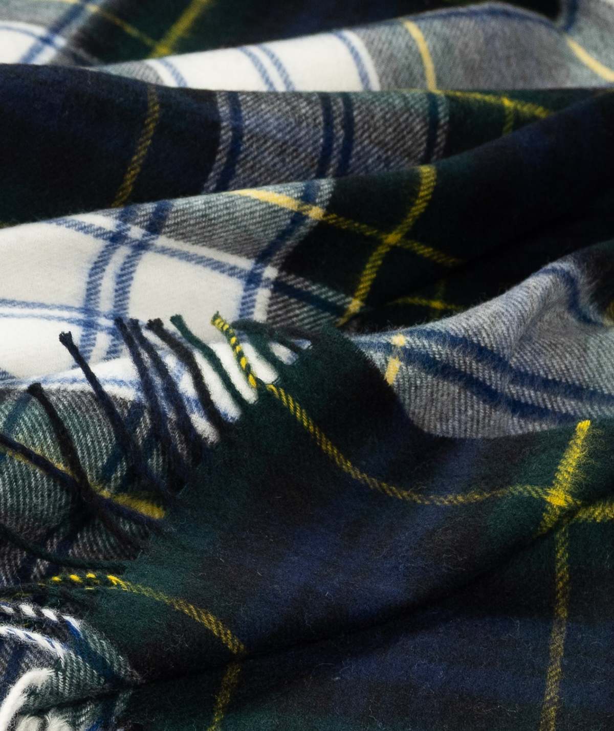 Prince of Scots Highland Tartan Tweed Merino Wool Throw - Image 2 of 4