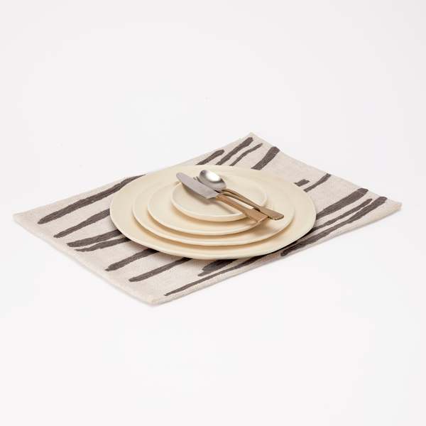 Dumae Thirteen Placemats - Neutral