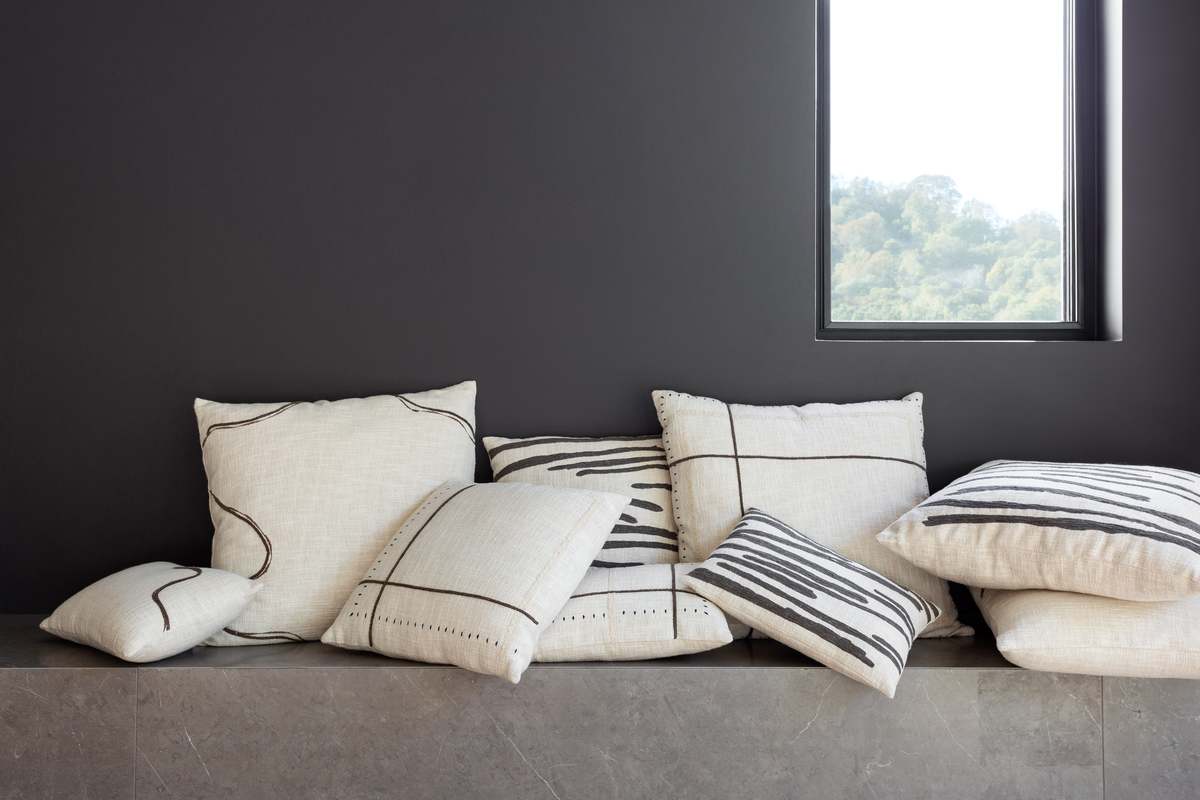 Dumae Thirteen Pillow - Image 2 of 5