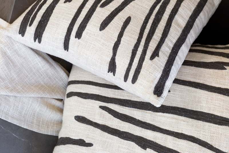 Dumae Thirteen Pillow