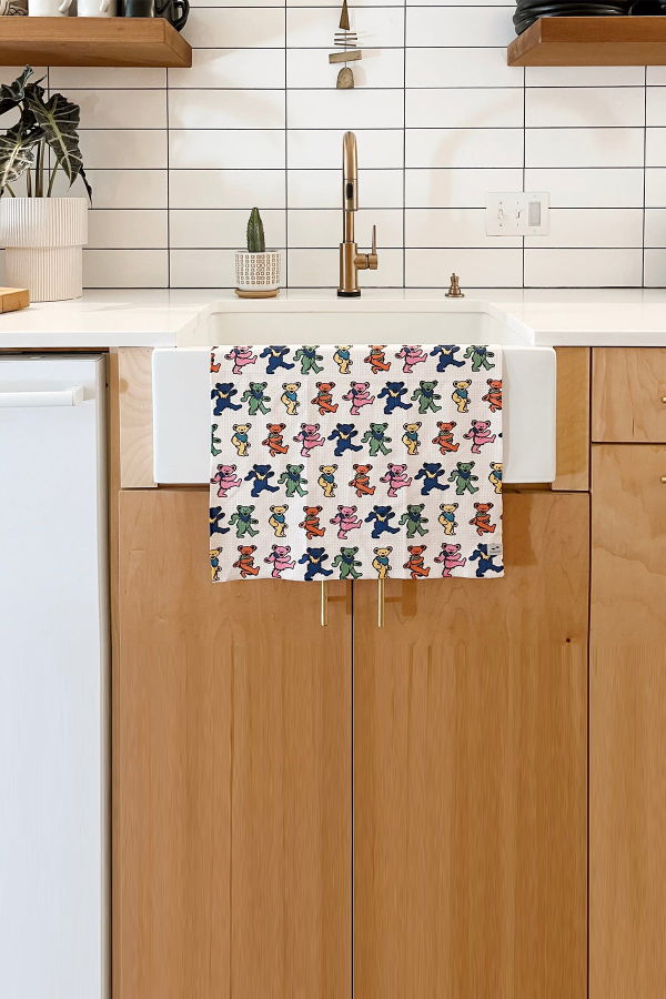 Slowtide Dancing Bears Quick-Dry Kitchen Towel