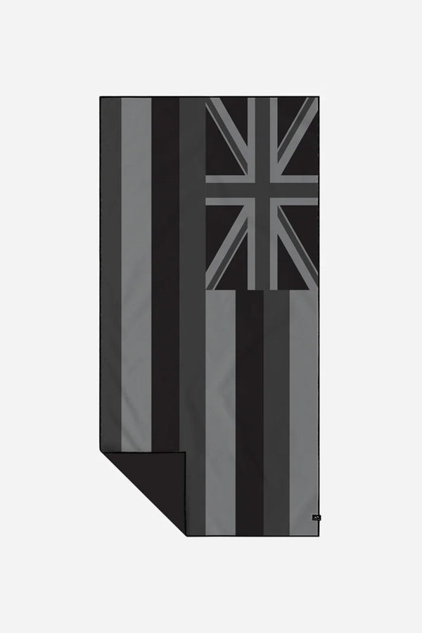 Slowtide Hawaii Flag Performance Quick Dry Travel Towel - Black/Gray