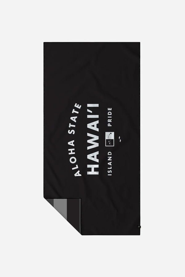 Slowtide Hawaii Flag Performance Quick Dry Travel Towel - Black/Gray
