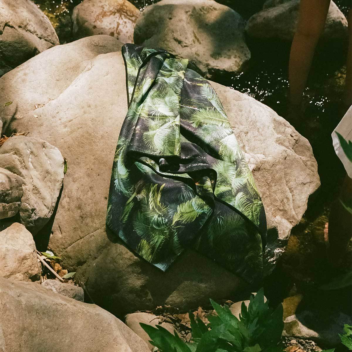 Slowtide Lau Performance Quick-Dry Towel - Image 4 of 5