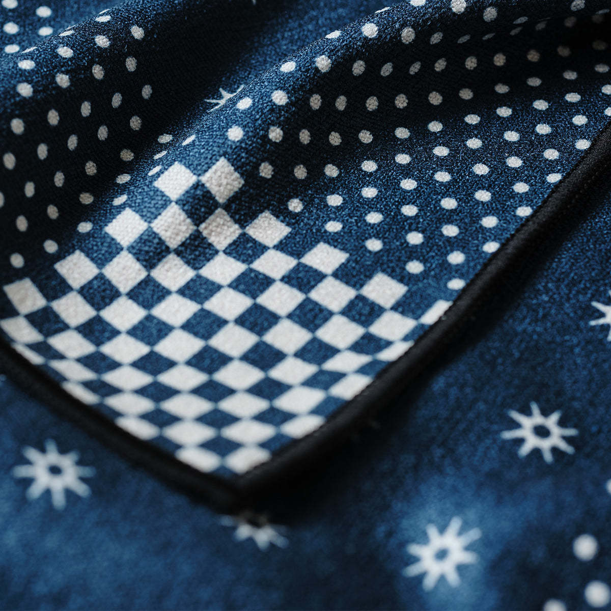 Slowtide Shogun Performance Quick-Dry Towel - Image 2 of 3