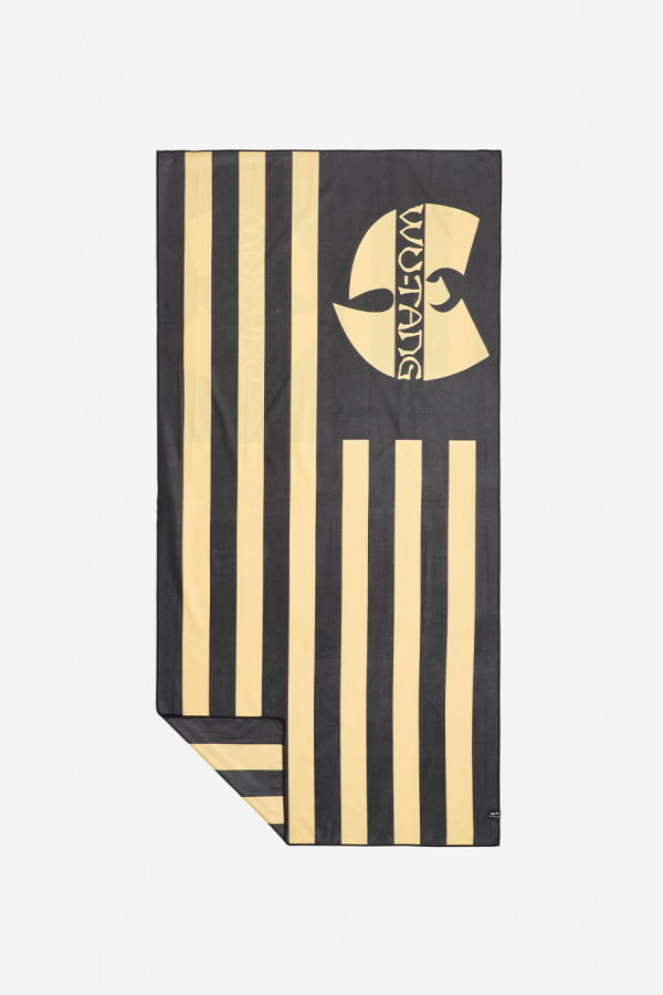 Slowtide Staten Lightweight Quick-Dry Travel Towel - black/yellow