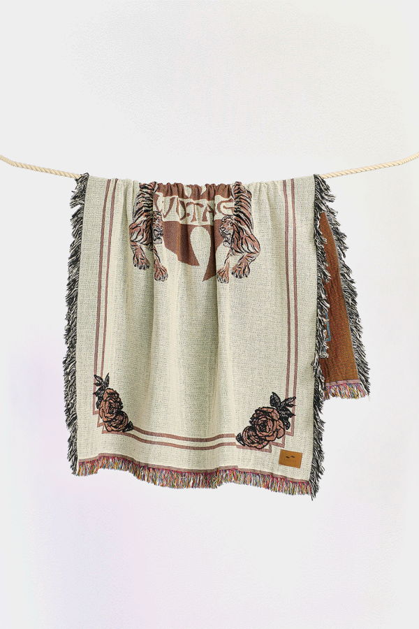 Slowtide Tiger Style Tapestry Blanket