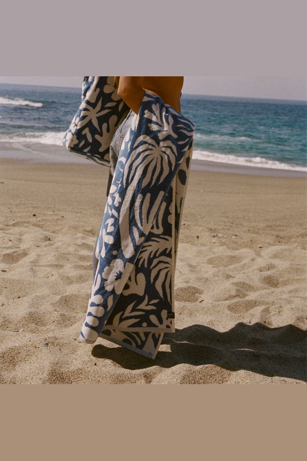 Slowtide Sunny Premium Woven Towel