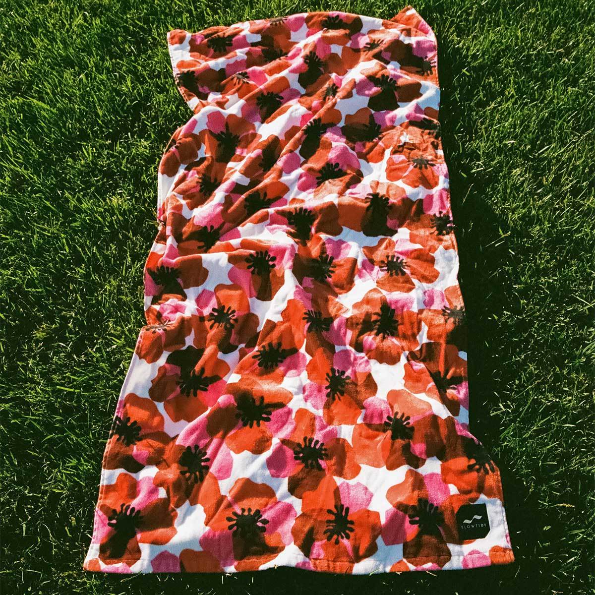 Slowtide Tahiti Beach Towel - Image 5 of 7