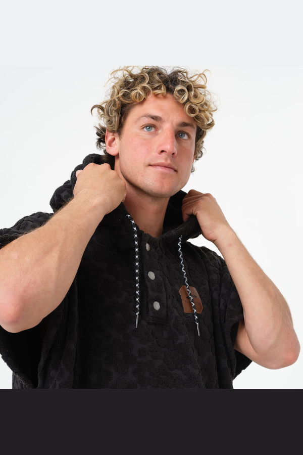 Slowtide Ginny Changing Poncho - Black