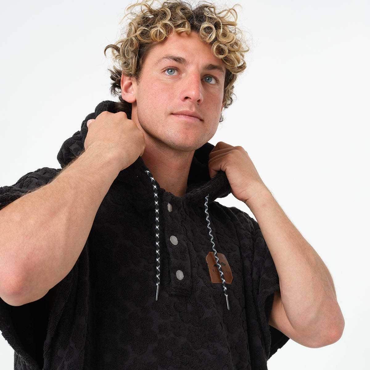 Slowtide Ginny Changing Poncho - Black - Image 2 of 8