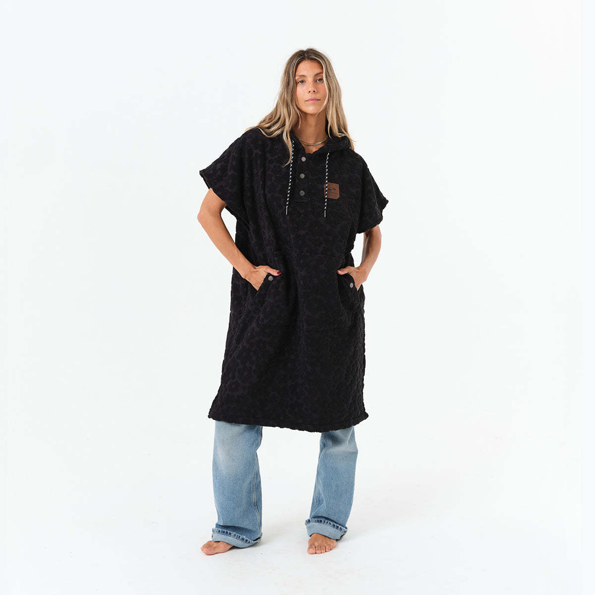 Slowtide Ginny Changing Poncho - Black - Image 3 of 8