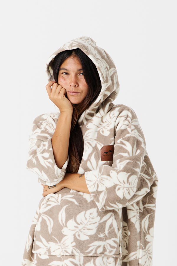 Slowtide Hauke Chilling Fleece Poncho - Cream