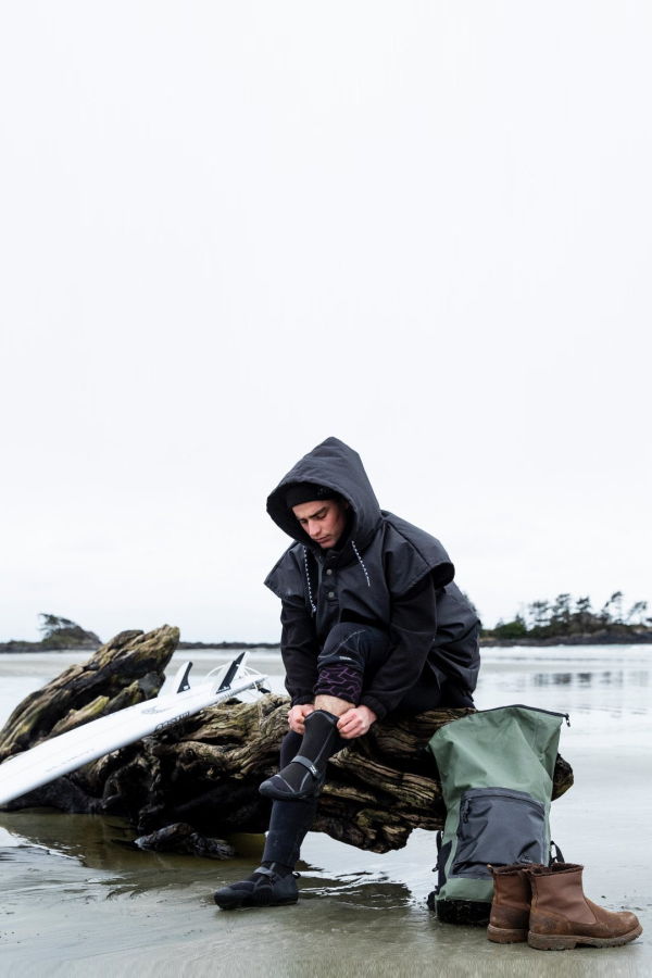 Slowtide Waterproof Changing Poncho - Black