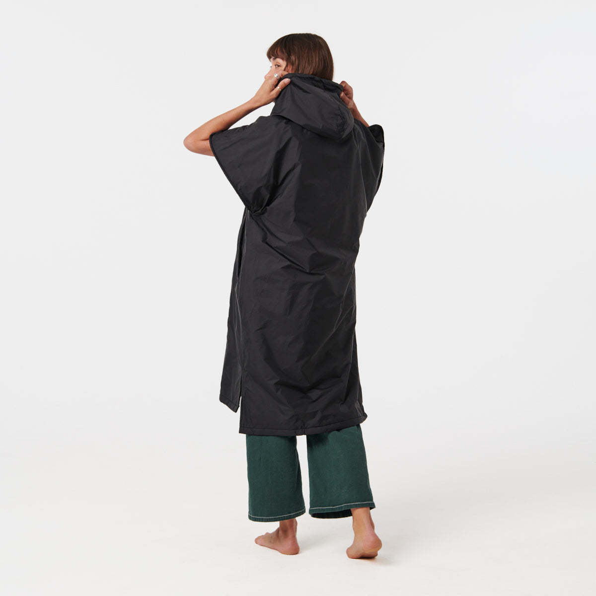 Slowtide Waterproof Changing Poncho - Black - Image 7 of 11