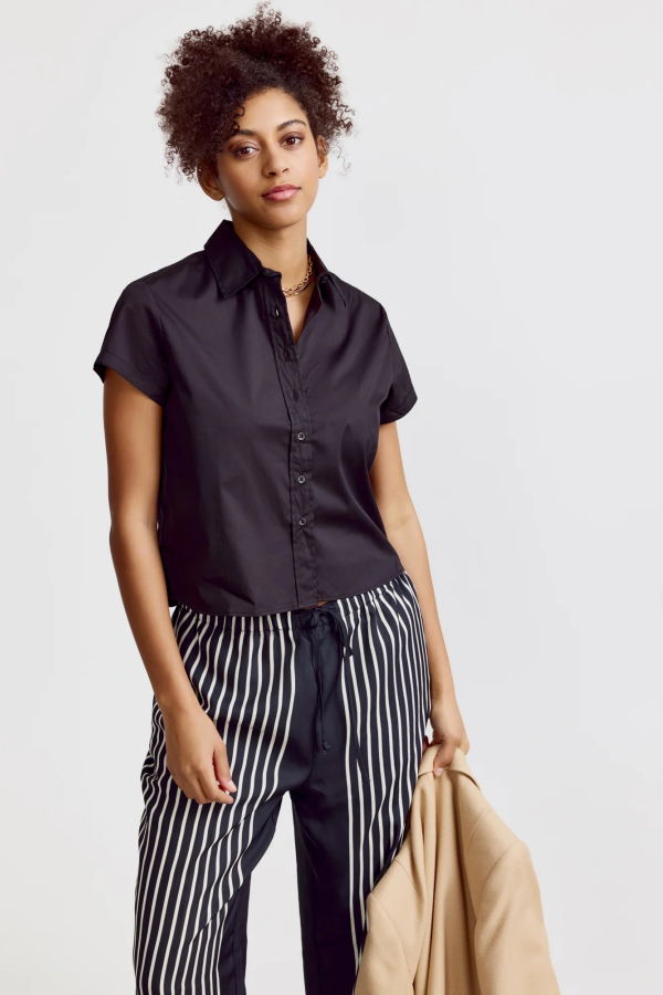 The Shirt The Boxy Short Sleeve Cropped Shirt Top