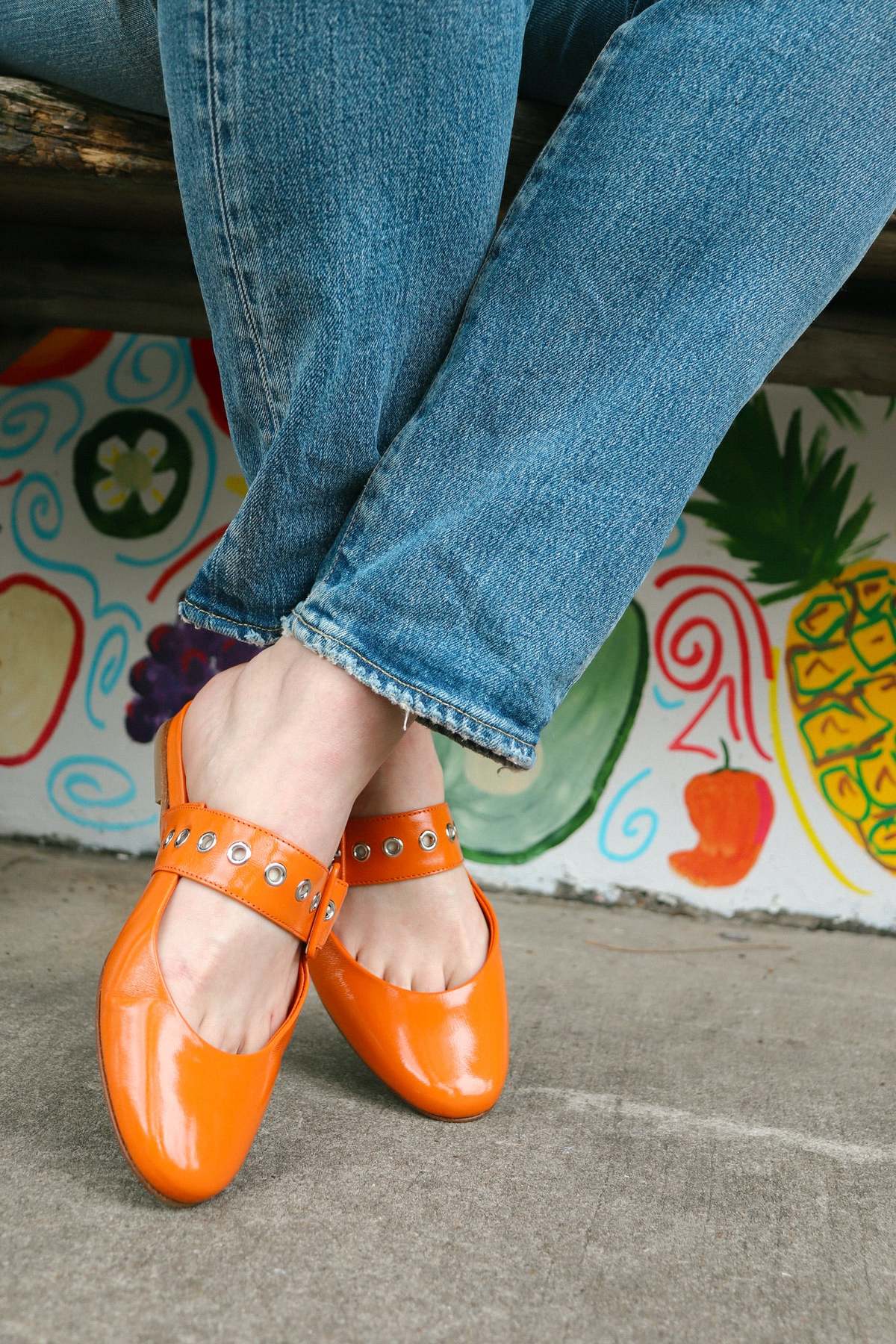 Halmanera Dos Flat - Image 1 of 8