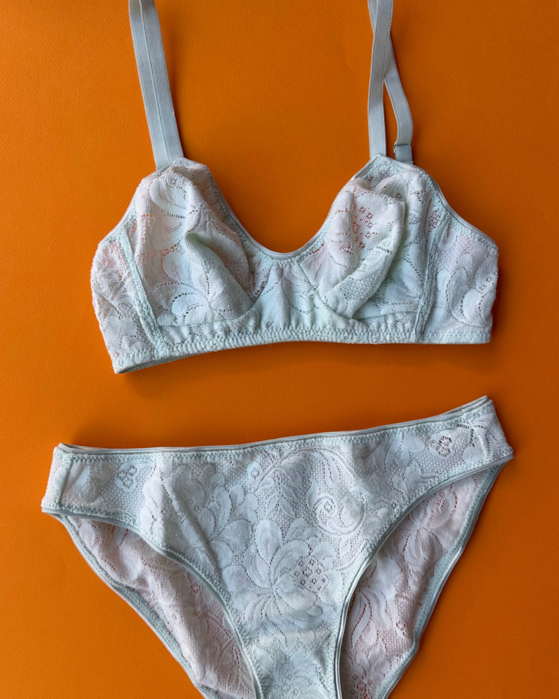 Araks Tris Lace Panty - Caledonia