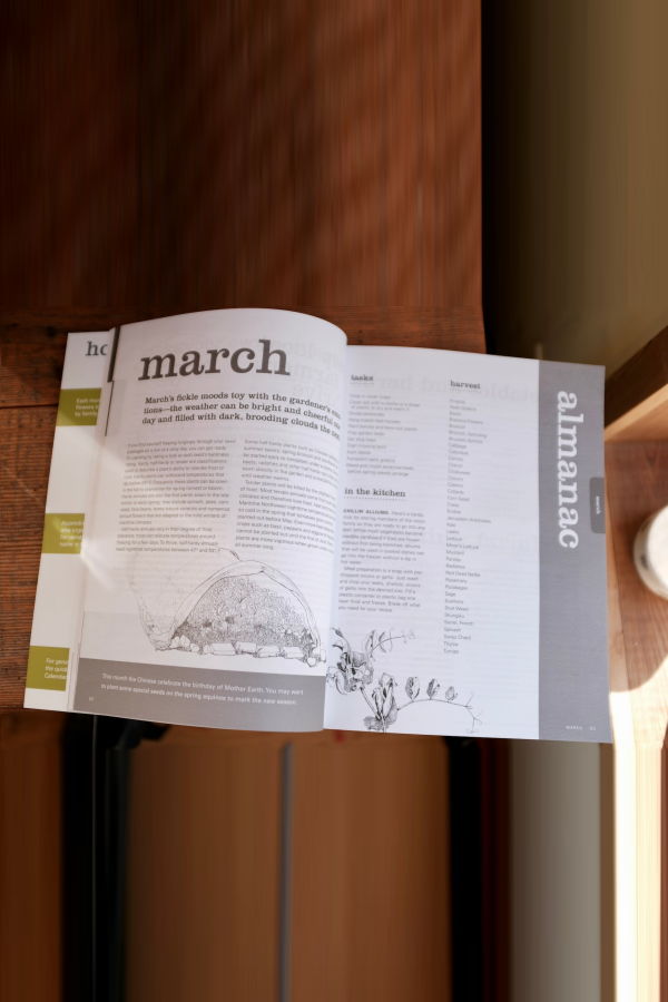 Ship Supply "The Maritime Northwest Garden Guide" Book