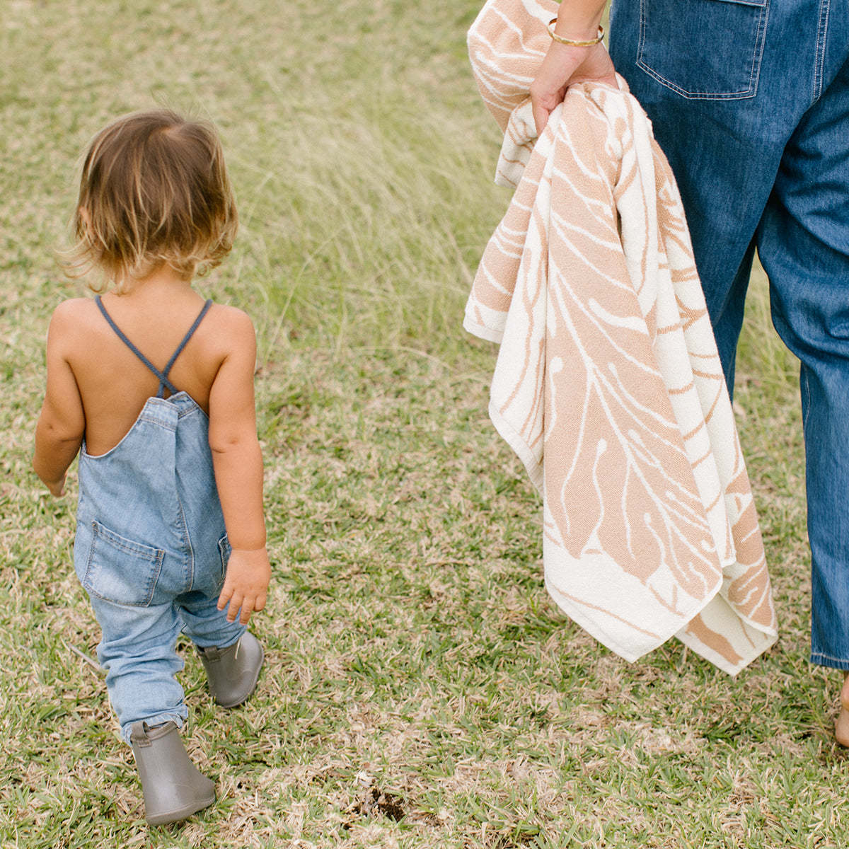 Slowtide Ulu Bath Towel Bundle (4+4) - Image 6 of 9