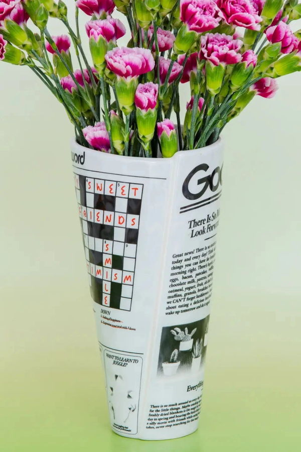 ban.do Newspaper Vase