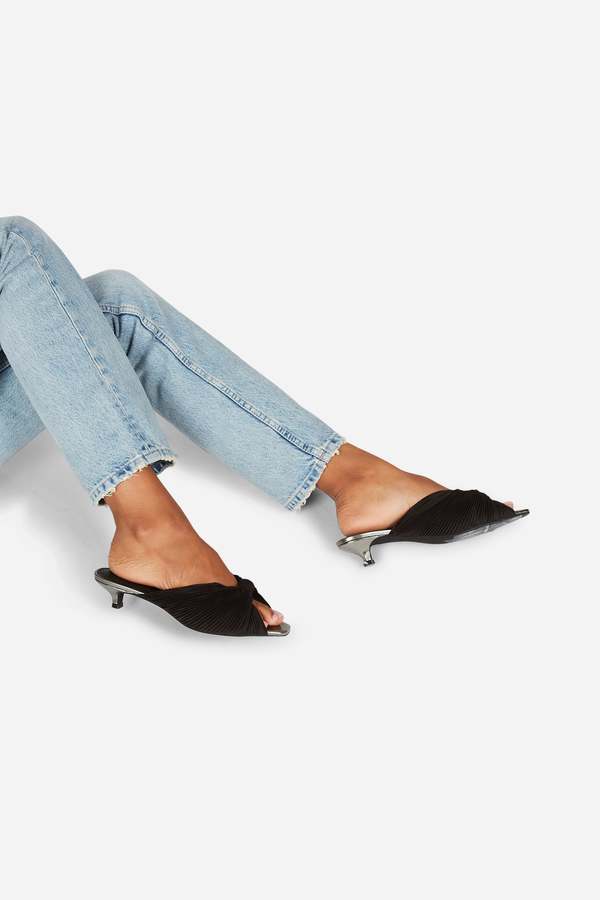 "INTENTIONALLY __________." CURFEW KITTEN HEEL - Black/Flamingo/Grass