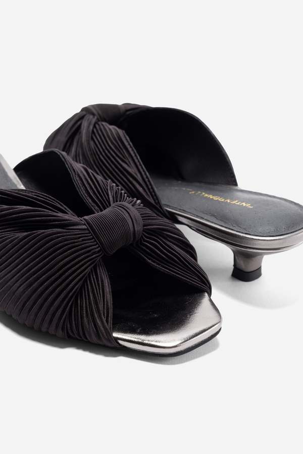 "INTENTIONALLY __________." CURFEW KITTEN HEEL - Black/Flamingo/Grass