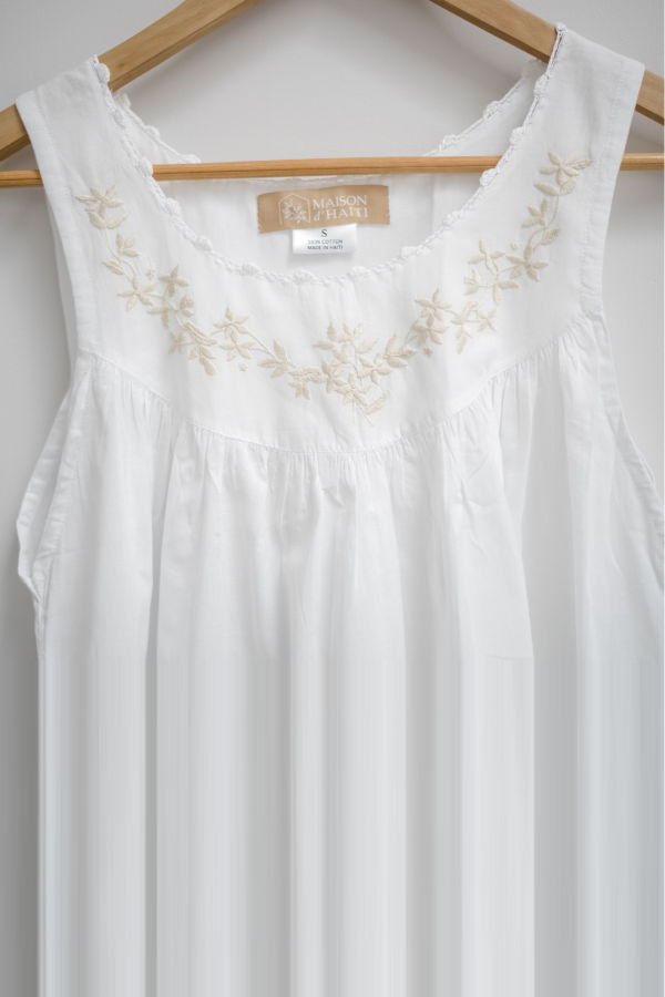 Maison d'Haiti Ecru Garland Nightgown