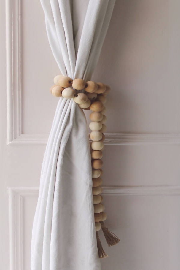 Osmos Studio Farmhouse Wooden Beads With Jute Tassels Garland