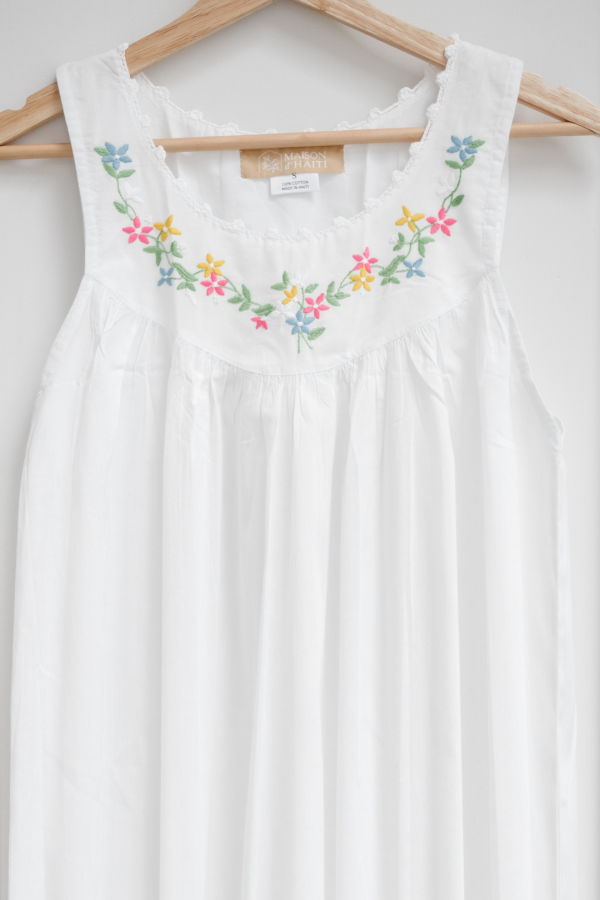 Maison d'Haiti Mixed Flower Garland Nightgown