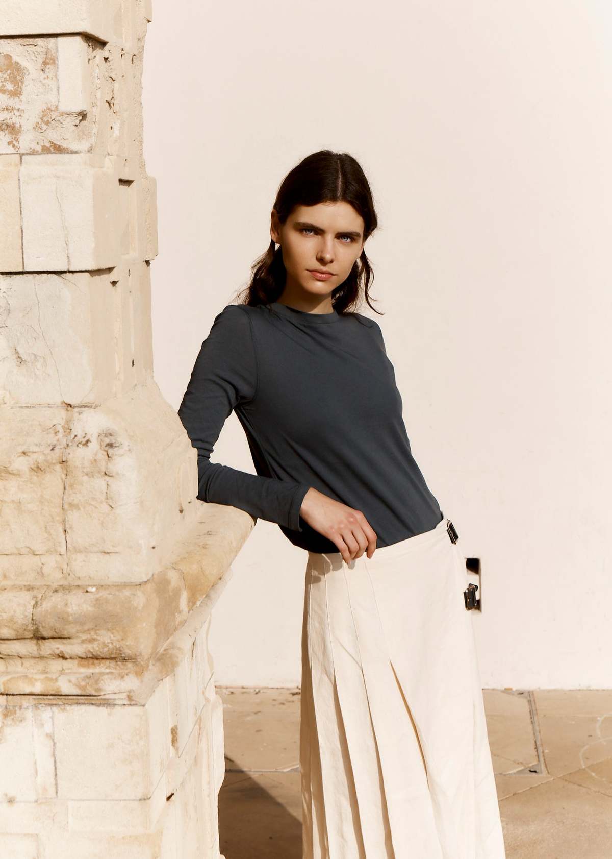 Caramel LONG SLEEVE T SHIRT - CHARCOAL - Image 2 of 5