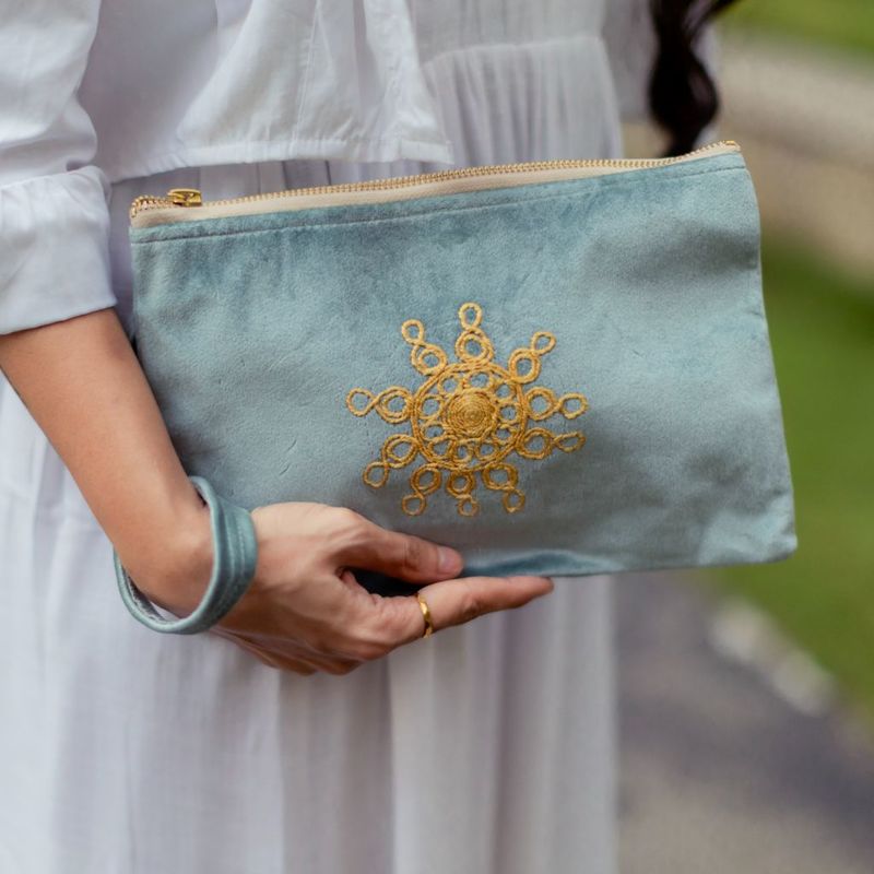 Darzah Sun Tahriri Clutch