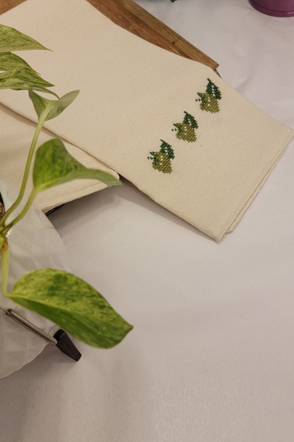 Darzah Tea Towel - Strawberry