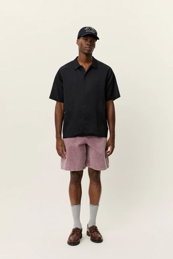 LES DEUX Hector Plisse SS Shirt - Black