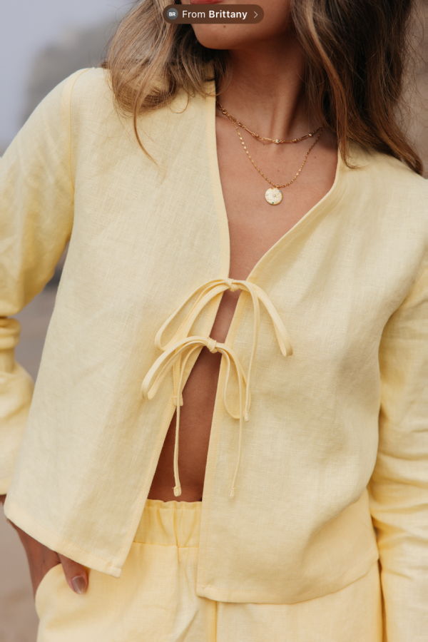 Isla & Sage Keaton Tie Top - Yellow