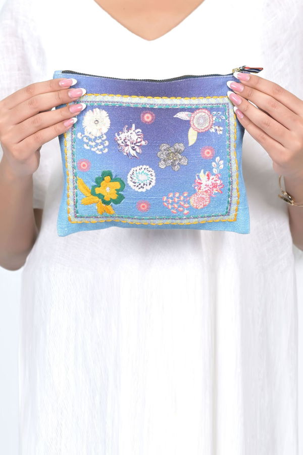 Vismaya Equatorial Travel Pouch - Navy Blue