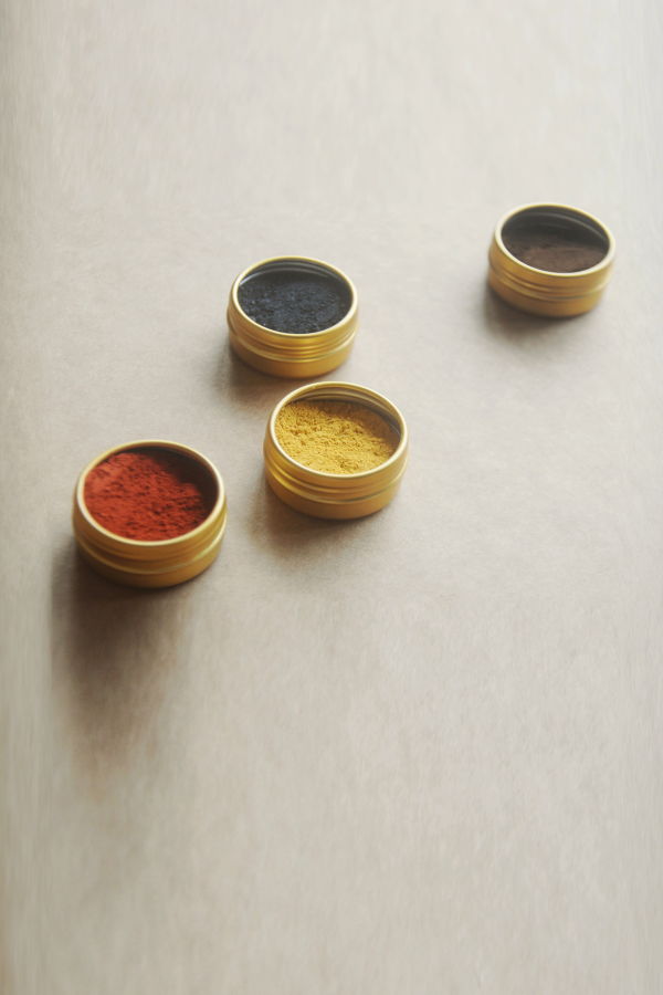 KIDS Smilogy All Natural Beeswax Crayons Little Pigment Studio Natural Earth & Mineral Watercolour Assembly Set