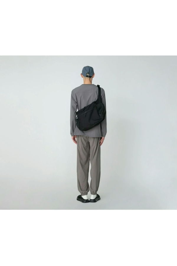 Snow Peak Everyday Use Middle Shoulder Bag - Black