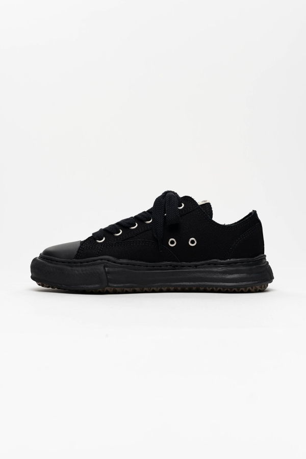 Mihara Yasuhiro Peterson Original Sole Canvas Low-Top Sneaker