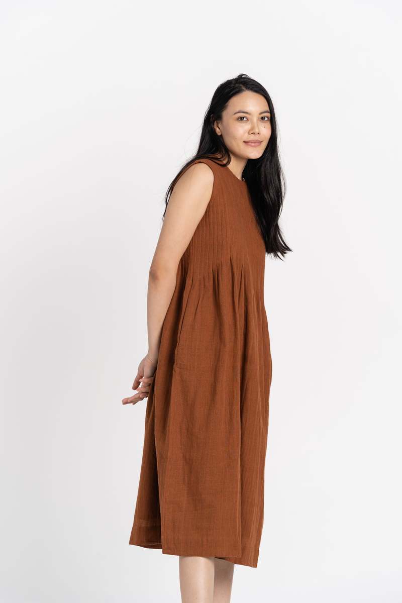 World of Crow Pleated Organic Cotton Dress - Bombay Brown