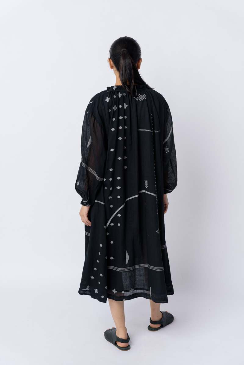 WOC |NF Whimsy flared dress - black