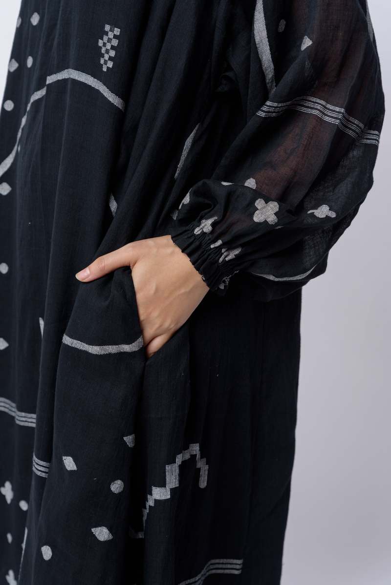 WOC |NF Whimsy flared dress - black