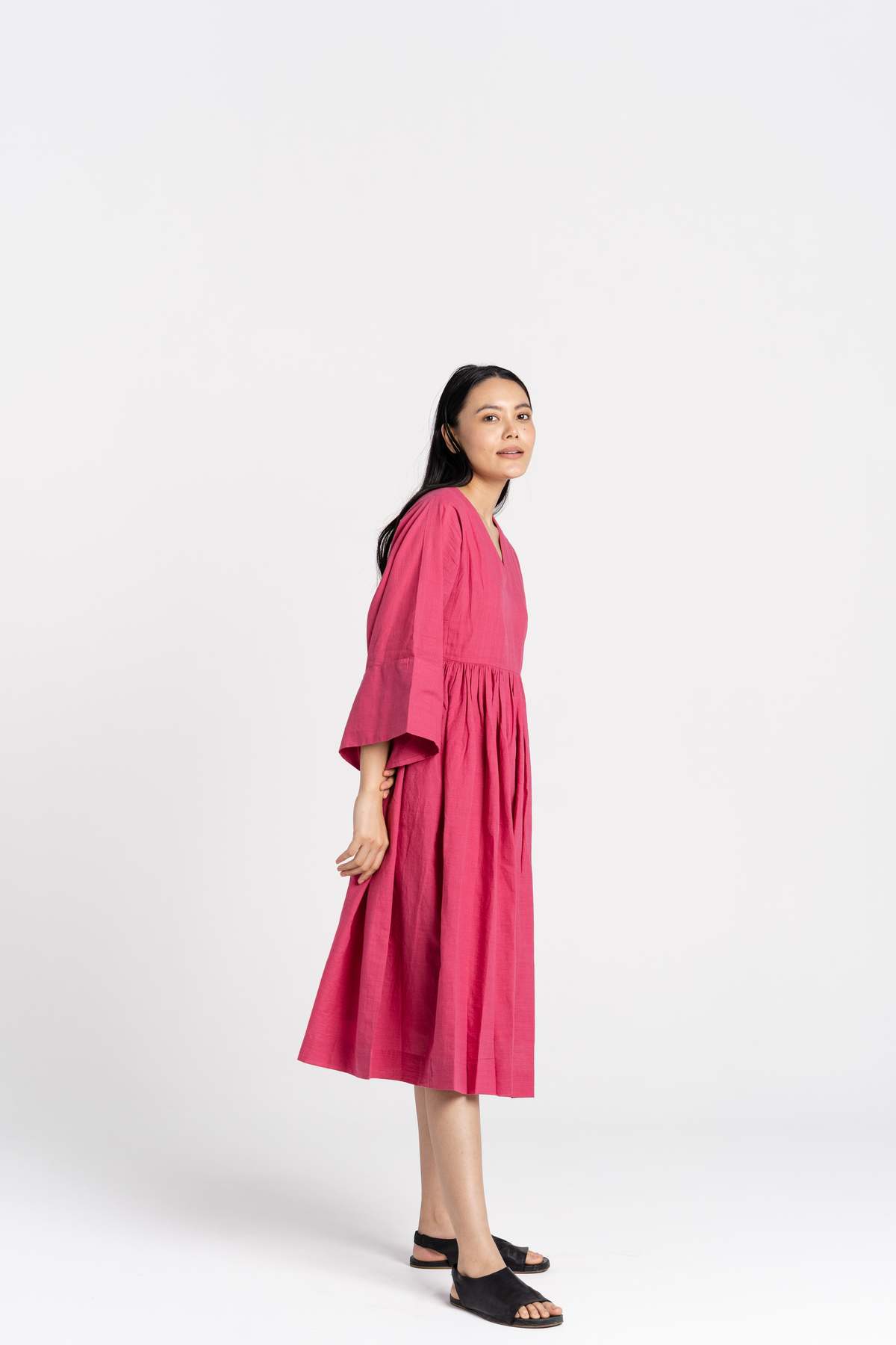 World of Crow Gathered Midi Dress - Rose - Image 4 of 5